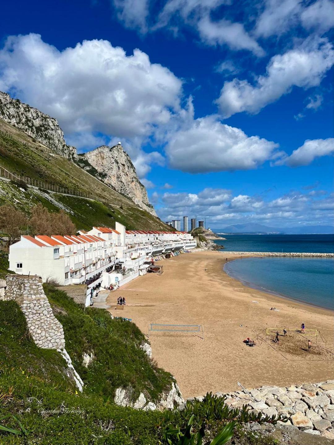 Beach Front Apartment Gibraltar Exterior foto