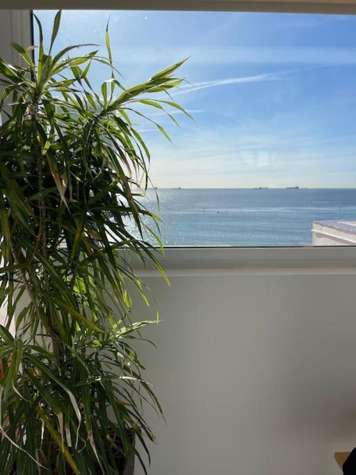Beach Front Apartment Gibraltar Exterior foto
