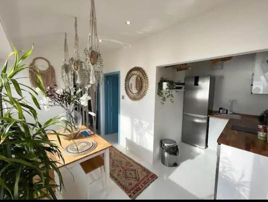 Beach Front Apartment Gibraltar Exterior foto